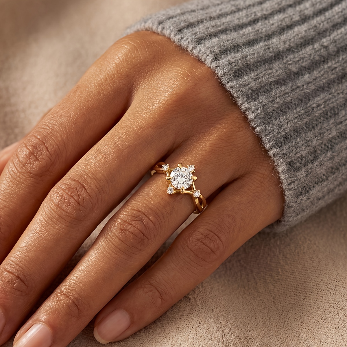 Women's Geometric Luxury Snowflake Ring, Exquisite Design